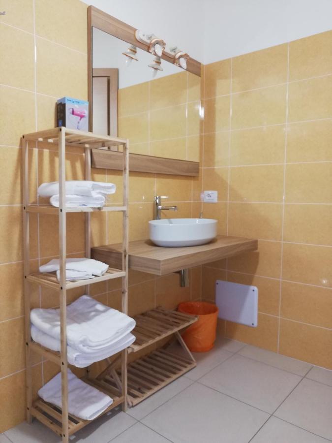Bed and Breakfast La Vecchia Fontana Del Convento Джулианова Экстерьер фото